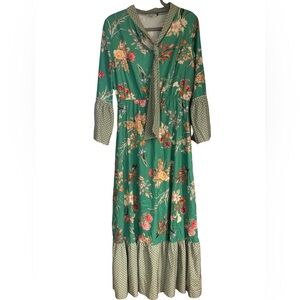 Talia Benson Floral Green Maxi Dress in size Large . Great condition